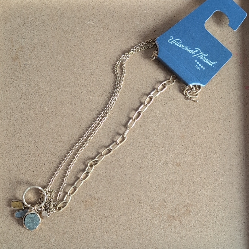 Universal Thread Gold Multi-Chain Necklace